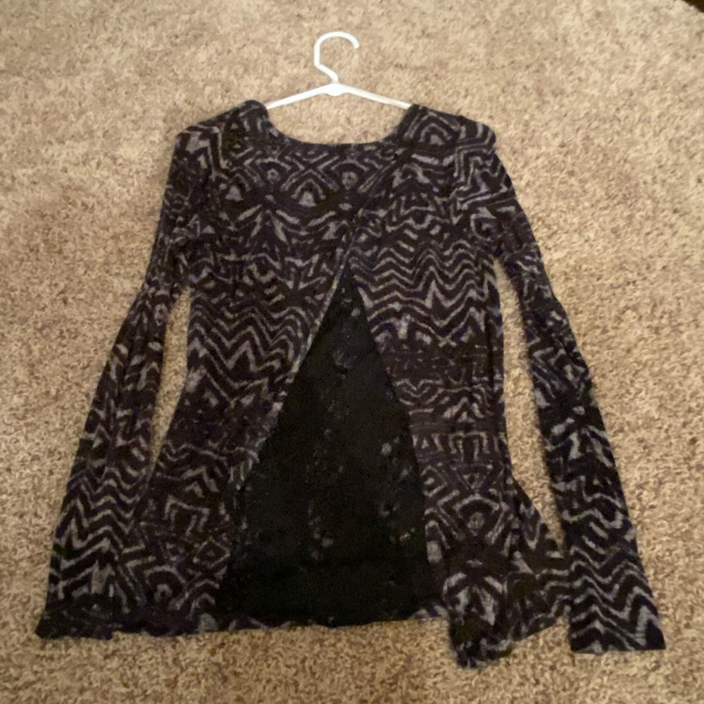 Top - Picture 2 of 2